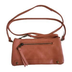 Universal Thread Crossbody Wristlet Wallet Purse Soft Orange Several Compartment